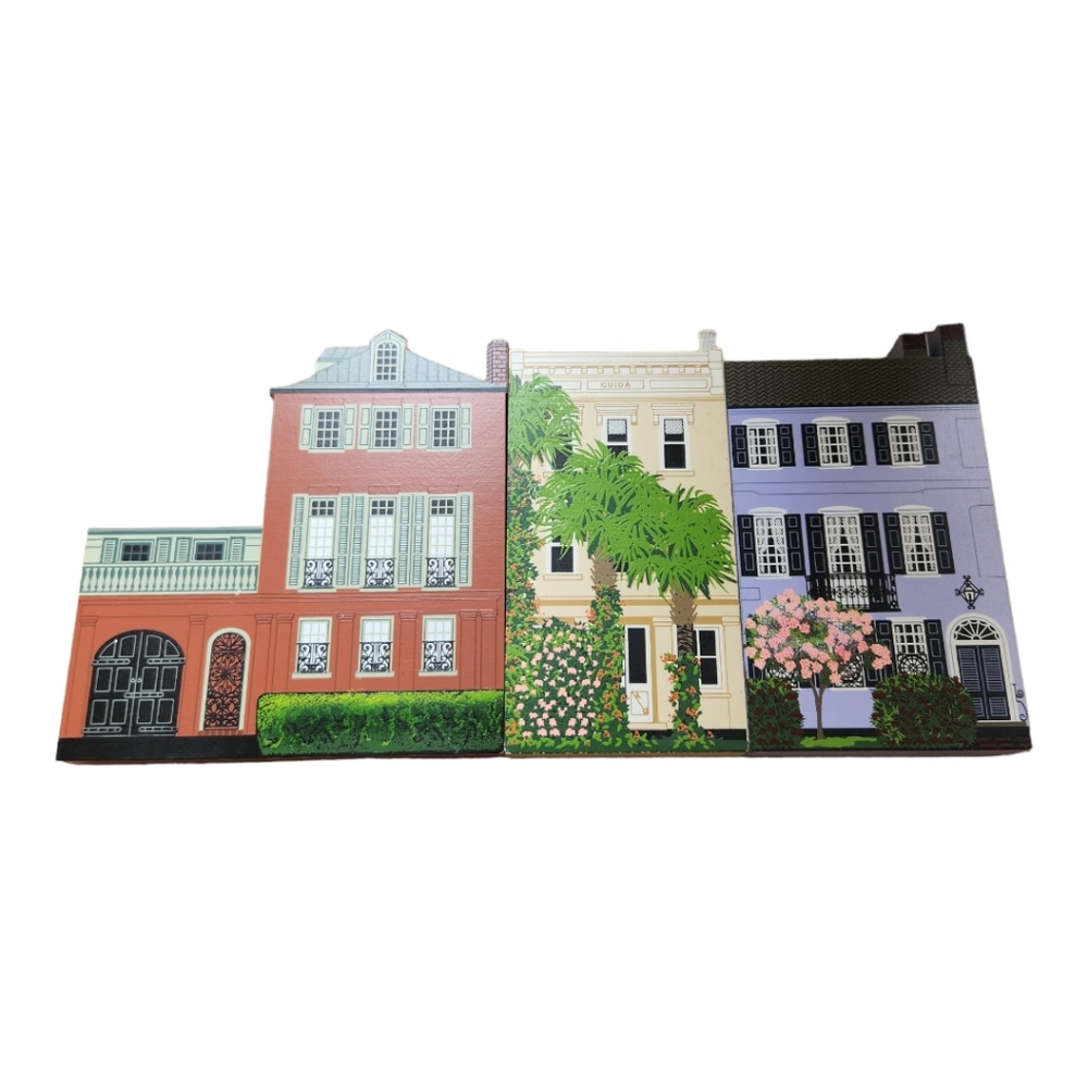 Shelia's Collectibles Bay St Rainbow Row Charleston Shelfsitter bundle